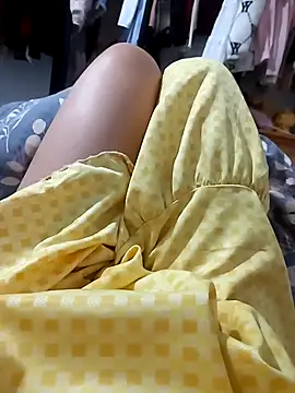 Snapshot of SARA6926969 chatting on February 19, 2026, 2:35 pm SARA6926969 online show from February 19, 2026, 2:35 pm