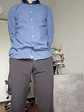 Snapshot of Lovebackground chatting on September 29, 2025, 7:35 am Lovebackground online show from September 29, 2025, 7:35 am