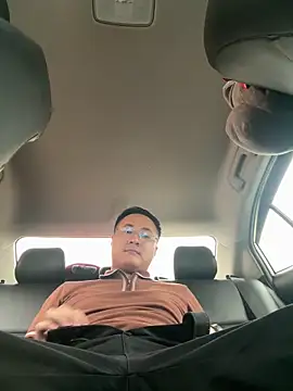 Snapshot of battman4488 chatting on February 6, 2026, 2:27 am battman4488 online show from February 6, 2026, 2:27 am