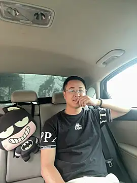 Snapshot of battman4488 chatting on March 8, 2026, 3:21 am battman4488 online show from March 8, 2026, 3:21 am