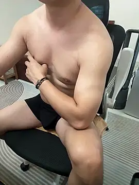 Snapshot of battman4488 chatting on March 26, 2026, 10:43 am battman4488 online show from March 26, 2026, 10:43 am