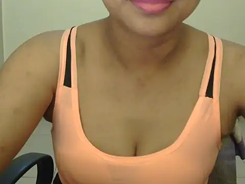 Cristina love69 online show from July 6, 2026, 8:44 pm