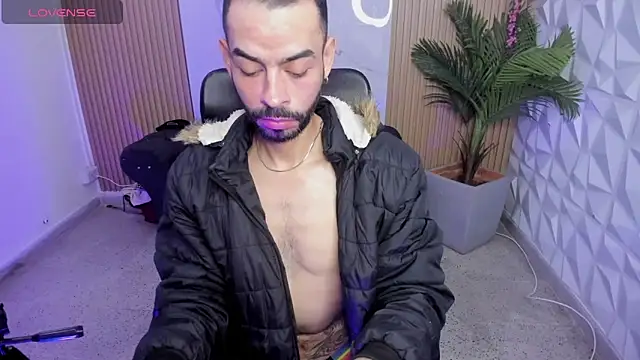 Snapshot of arcangel_harris chatting on December 18, 2025, 11:38 am arcangel harris online show from December 18, 2025, 11:38 am