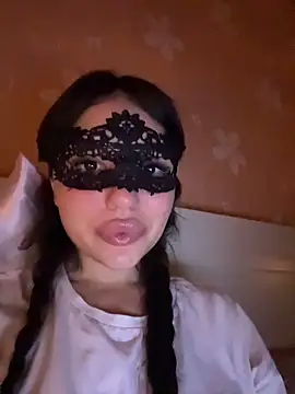 SilkyMira online show from March 23, 2026, 7:07 pm