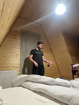 SilkyMira online show from April 18, 2026, 7:58 pm