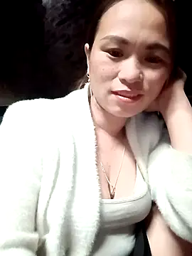 ngaytho004 online show from February 3, 2026, 6:22 am