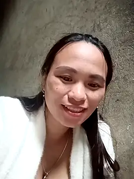 ngaytho004 online show from May 10, 2026, 12:49 am