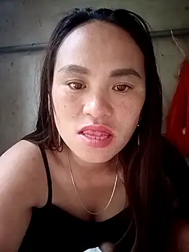 ngaytho004 online show from May 11, 2026, 11:13 pm