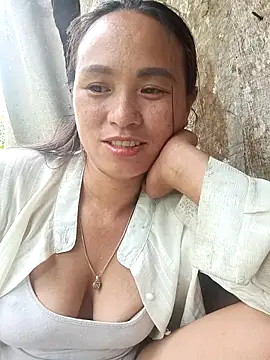 ngaytho004 online show from May 20, 2026, 3:24 am
