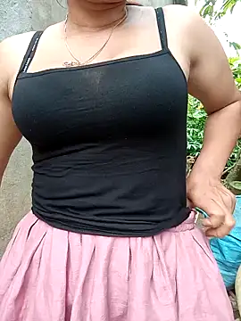 ngaytho004 online show from May 25, 2026, 3:34 am