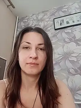 nika smily online show from March 26, 2026, 7:03 am