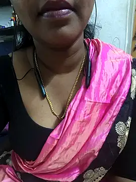 Snapshot of pattupattuma27 chatting on February 1, 2026, 7:01 pm pattupattuma27 online show from February 1, 2026, 7:01 pm