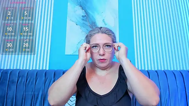 Snapshot of dahianeconnor chatting on May 27, 2026, 11:51 am dahianeconnor online show from May 27, 2026, 11:51 am
