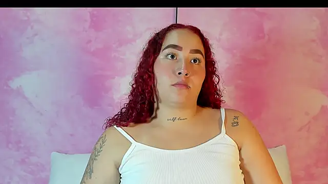 Snapshot of Ayla-marttinez chatting on January 7, 2026, 1:41 am Ayla-marttinez online show from January 7, 2026, 1:41 am