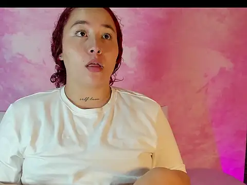 Snapshot of Ayla-marttinez chatting on January 8, 2026, 4:04 am Ayla-marttinez online show from January 8, 2026, 4:04 am