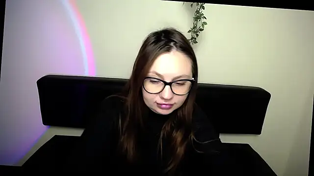 LiliaErmi online show from April 17, 2026, 6:16 am