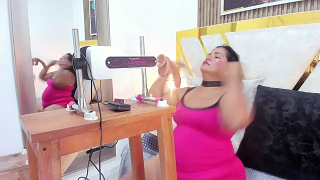 Snapshot of Chanel_hottest chatting on December 19, 2025, 6:53 am Chanel hottest online show from December 19, 2025, 6:53 am