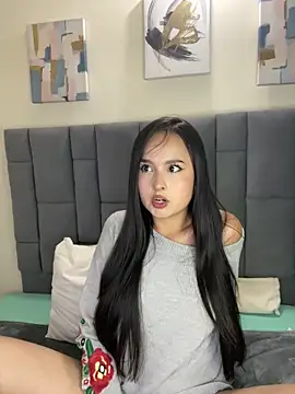 Snapshot of Mimi_miau19 chatting on March 2, 2026, 11:50 am Mimi miau19 online show from March 2, 2026, 11:50 am