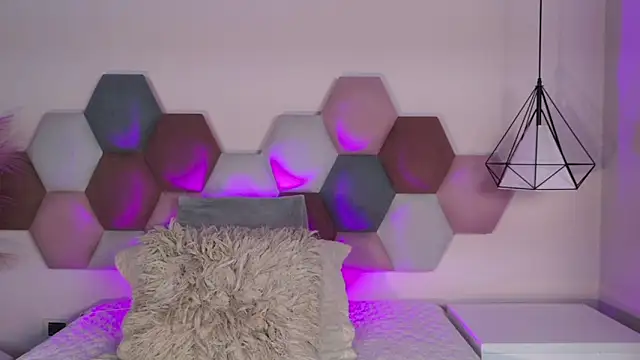 PaulinaSaint online show from January 16, 2026, 6:56 pm