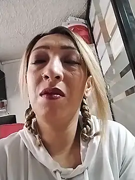 DanaMontana online show from April 11, 2026, 1:26 pm