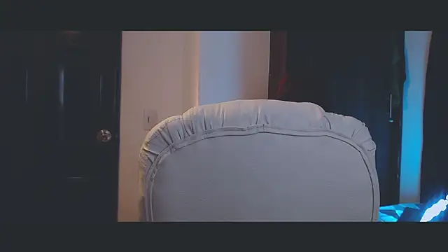 Snapshot of erothopia__ chatting on January 8, 2026, 2:03 am erothopia online show from January 8, 2026, 2:03 am