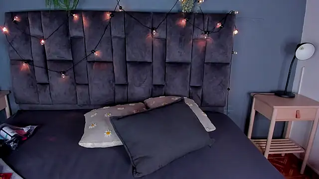 Snapshot of Miia_Anderson chatting on January 12, 2026, 8:25 pm Miia Anderson online show from January 12, 2026, 8:25 pm