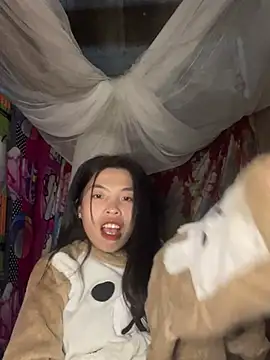 lux-su online show from February 2, 2026, 4:49 pm