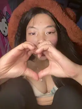 lux-su online show from March 7, 2026, 3:31 pm