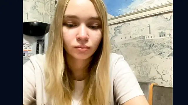 Snapshot of Leifuture chatting on June 10, 2026, 5:23 pm Leifuture online show from June 10, 2026, 5:23 pm