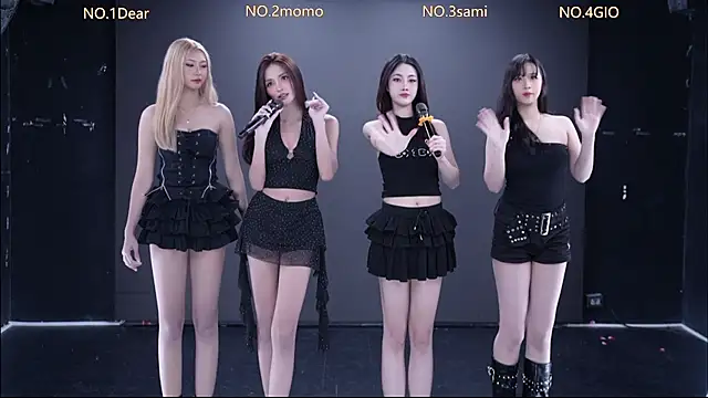 G-Velvet online show from December 15, 2025, 4:11 pm