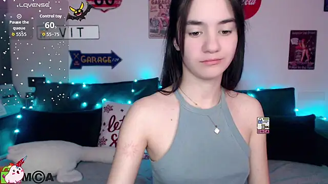 Snapshot of Evangelique chatting on December 22, 2025, 9:39 am Evangelique online show from December 22, 2025, 9:39 am