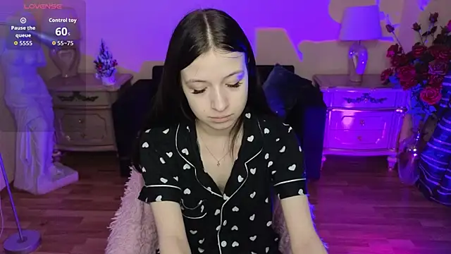 AlicePowells online show from January 6, 2026, 4:49 am