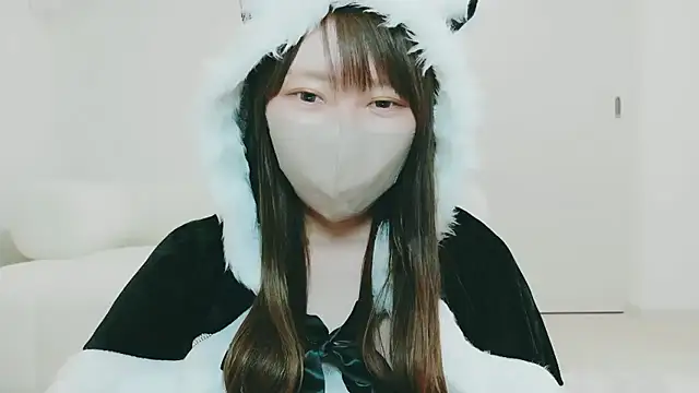 yuyuchan   online show from December 16, 2025, 10:53 am