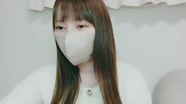 yuyuchan   online show from December 23, 2025, 9:40 am