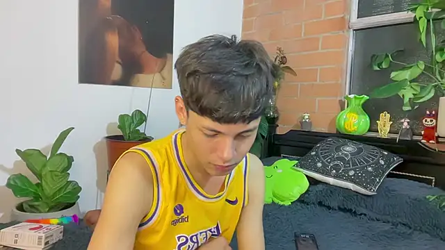 Andy Belier23 online show from March 26, 2026, 2:17 am