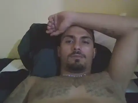 Casalfortal85 online show from May 22, 2026, 9:20 pm