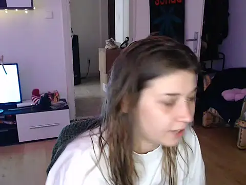 AlienforTwenty online show from December 16, 2025, 1:16 pm