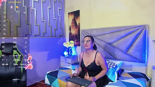 Snapshot of aurora_saenzz chatting on January 10, 2026, 8:32 pm aurora saenzz online show from January 10, 2026, 8:32 pm