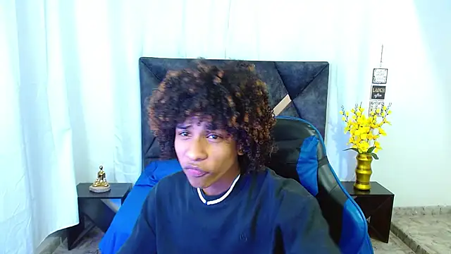 angelll18  online show from July 15, 2026, 8:36 pm