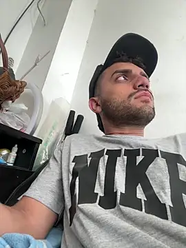 jamess 0 online show from February 25, 2026, 4:27 pm