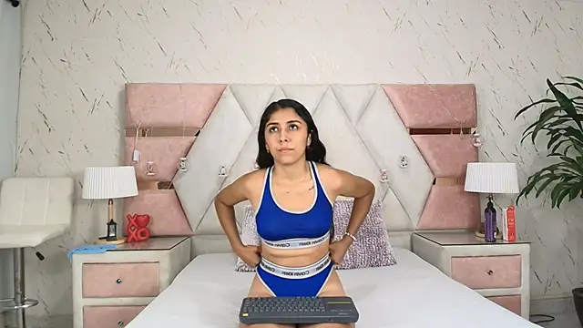 PerlaStar t online show from January 6, 2026, 7:28 pm