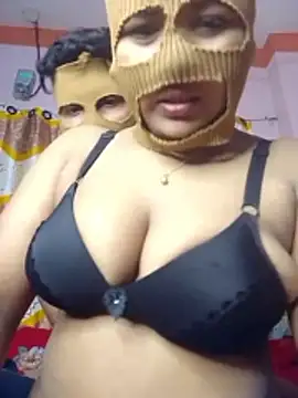 Snapshot of Crazy_Couple_1 chatting on January 9, 2026, 9:34 am Crazy Couple 1 online show from January 9, 2026, 9:34 am