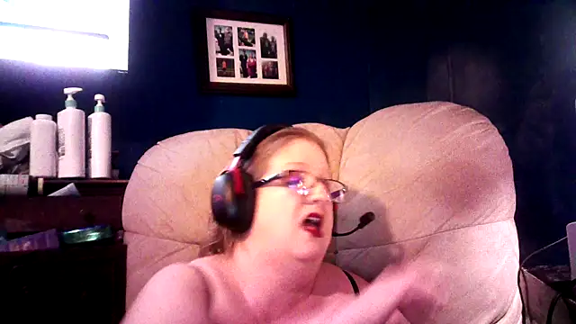 jade-belle online show from February 24, 2026, 6:44 am