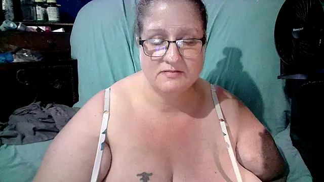 jade-belle online show from May 18, 2026, 6:30 am