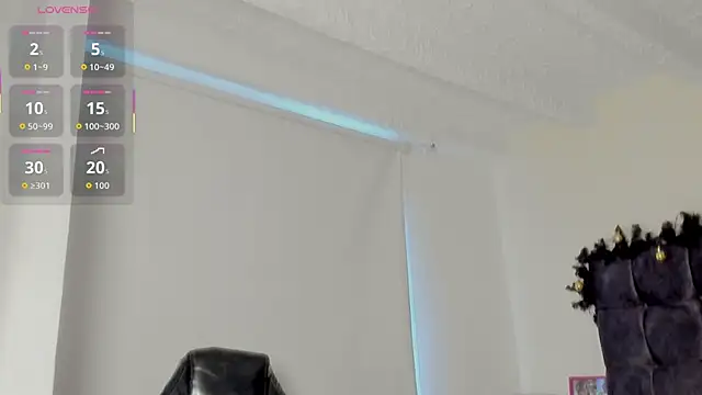 Mia honey23 online show from January 8, 2026, 8:44 pm