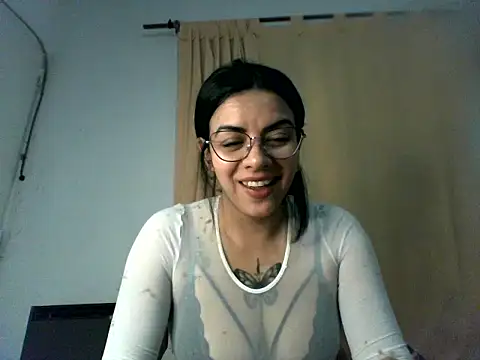 Snapshot of luluclark69 chatting on May 30, 2026, 11:24 pm luluclark69 online show from May 30, 2026, 11:24 pm