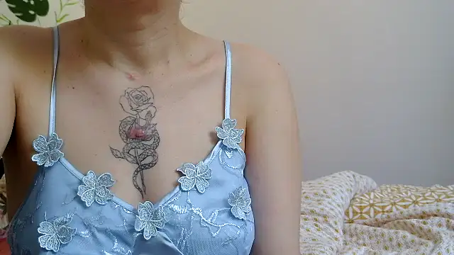 Snapshot of anngelle chatting on May 28, 2026, 11:51 am anngelle online show from May 28, 2026, 11:51 am