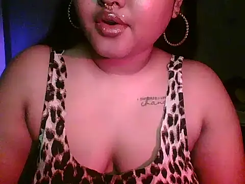 Snapshot of sonal-6 chatting on March 18, 2026, 9:07 pm sonal-6 online show from March 18, 2026, 9:07 pm