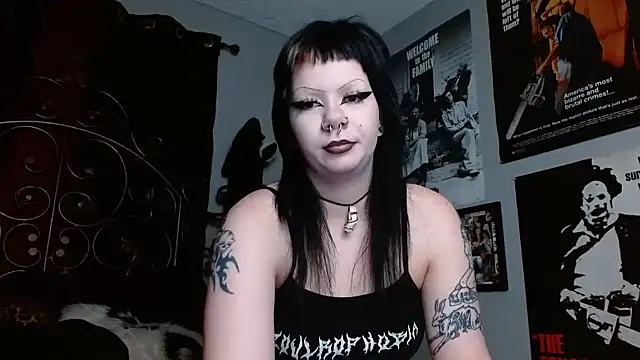Snapshot of Bettieee_Agura chatting on April 11, 2026, 6:23 pm Bettieee Agura online show from April 11, 2026, 6:23 pm