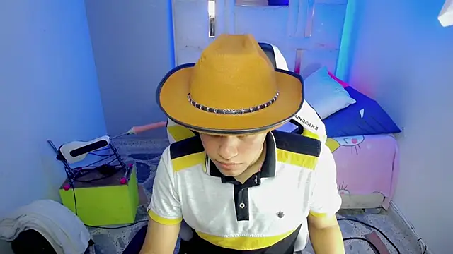 Luky twink online show from January 17, 2026, 3:55 am